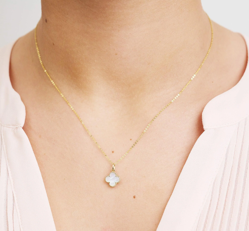 Le Charmant Clover Necklace